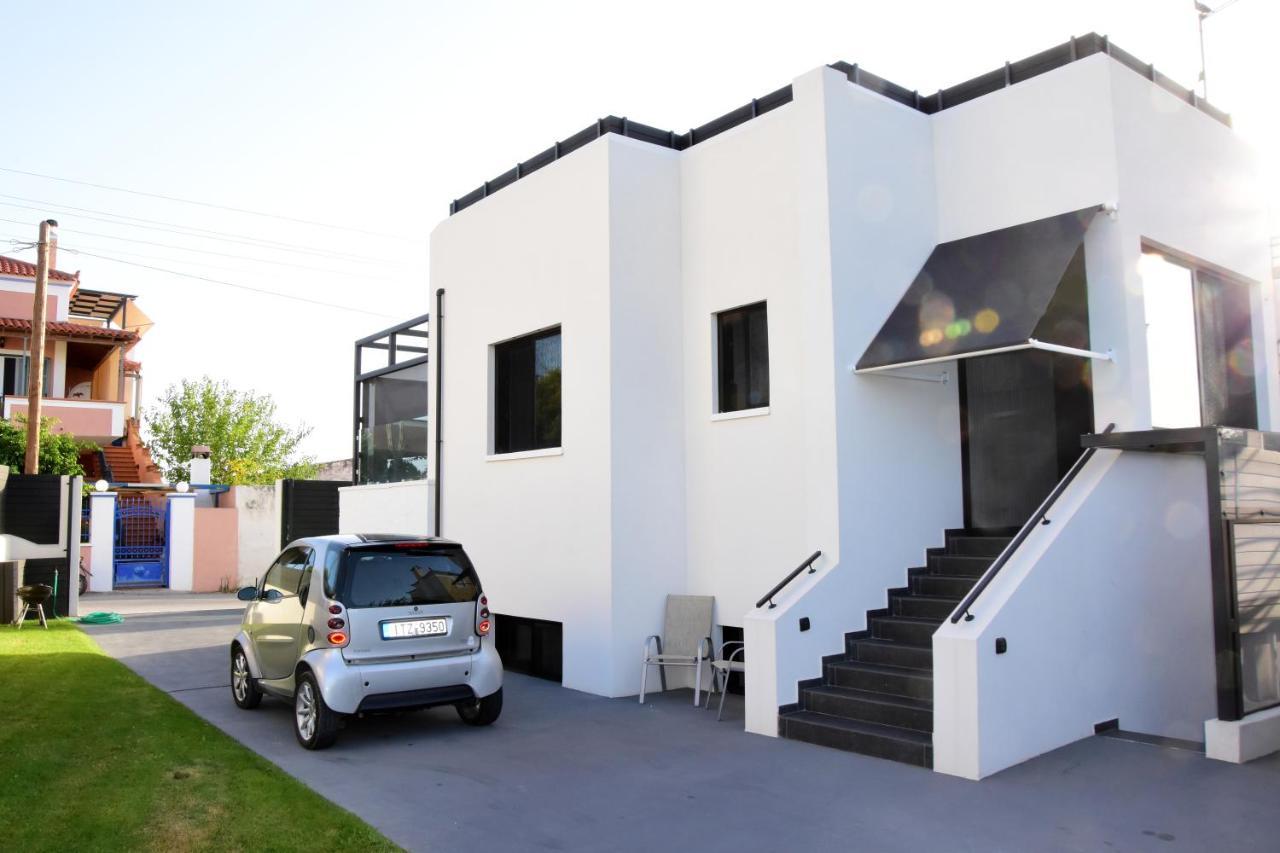 White And Black Aegina ภายนอก รูปภาพ